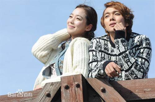 李奎汉(Lee Kyu Han)家族的诞生宣传壁纸壁纸