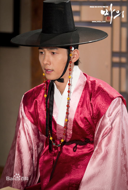 李尚禹(，Lee Sang Woo，イ·サンウ)马医图片图集