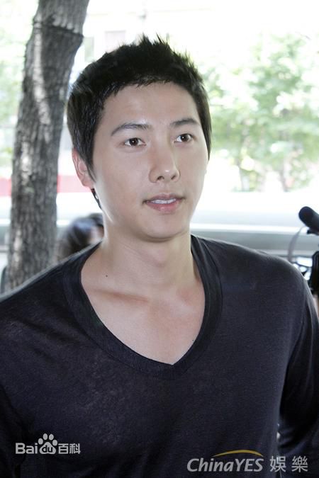 李尚禹(，Lee Sang Woo，イ·サンウ)台湾宣传图片素颜照壁纸