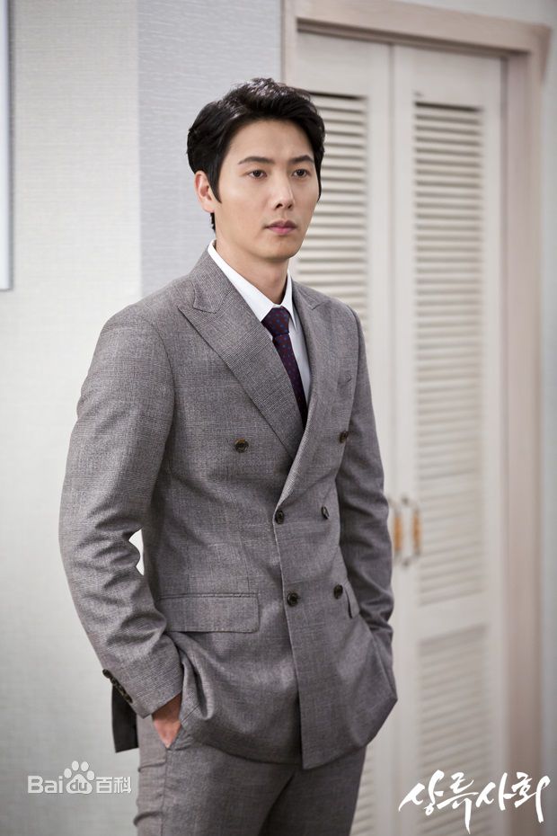 李尚禹(，Lee Sang Woo，イ·サンウ)上流社会素颜照相册