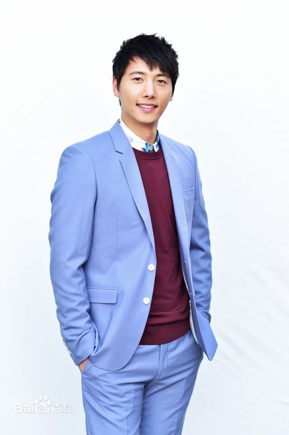李尚禹(，Lee Sang Woo，イ·サンウ)家和万事成壁纸壁纸