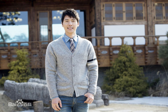 李尚禹(，Lee Sang Woo，イ·サンウ)家和万事成壁纸壁纸