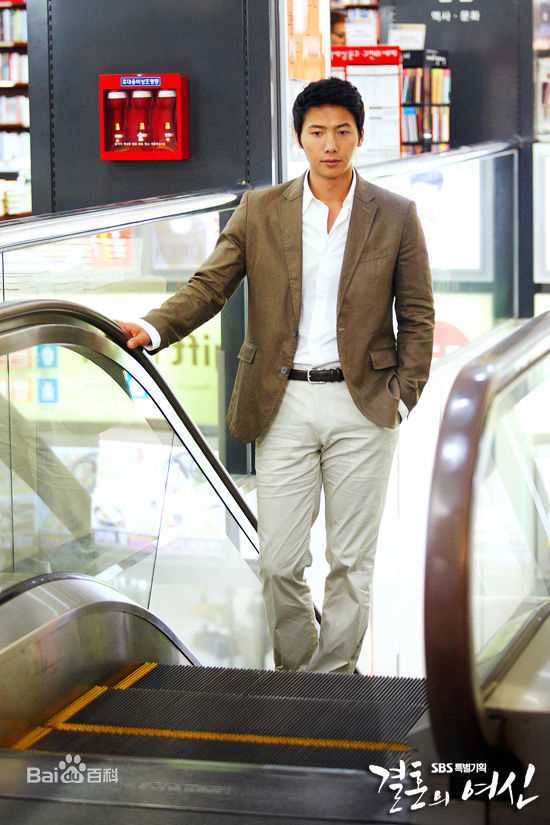 李尚禹(，Lee Sang Woo，イ·サンウ)结婚的女神图片图集