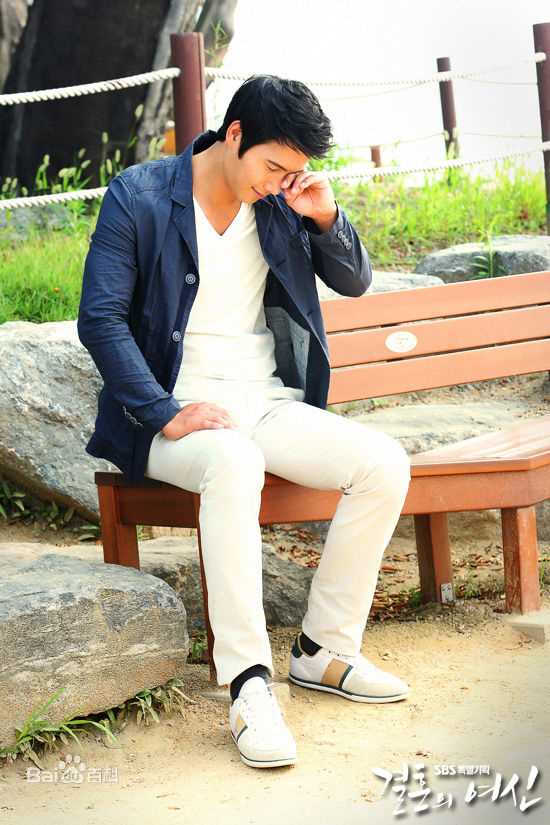 李尚禹(，Lee Sang Woo，イ·サンウ)结婚的女神图片图集