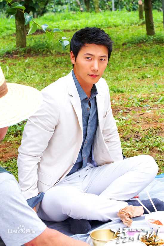 李尚禹(，Lee Sang Woo，イ·サンウ)结婚的女神图片图集