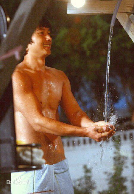 李尚禹(，Lee Sang Woo，イ·サンウ)黑心母女前后照片