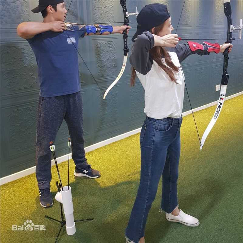 李尚禹(，Lee Sang Woo，イ·サンウ)与金素妍生活照素颜照相册