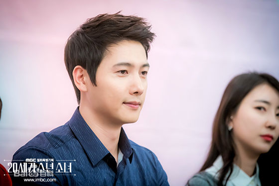 李尚禹(，Lee Sang Woo，イ·サンウ)20世纪少男少女前后照片