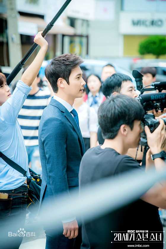 李尚禹(，Lee Sang Woo，イ·サンウ)20世纪少男少女前后照片