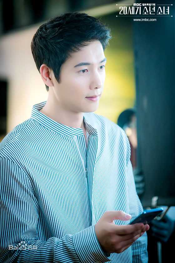 李尚禹(，Lee Sang Woo，イ·サンウ)20世纪少男少女前后照片