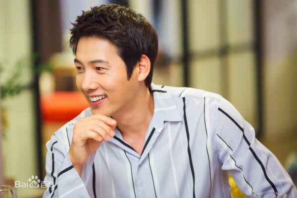 李尚禹(，Lee Sang Woo，イ·サンウ)20世纪少男少女前后照片