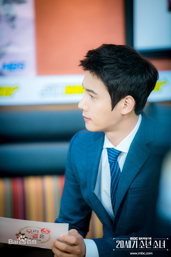 李尚禹(，Lee Sang Woo，イ·サンウ)20世纪少男少女前后照片