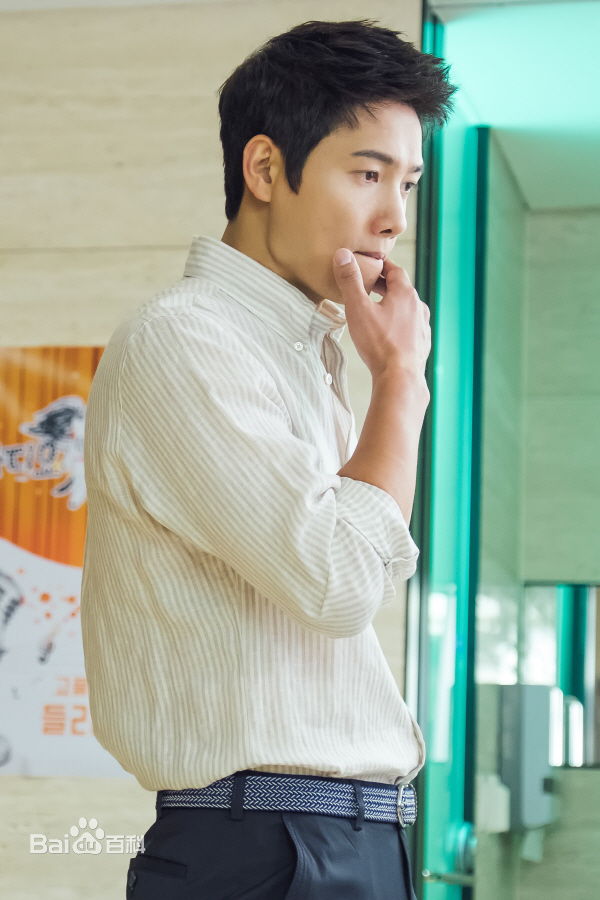 李尚禹(，Lee Sang Woo，イ·サンウ)20世纪少男少女前后照片