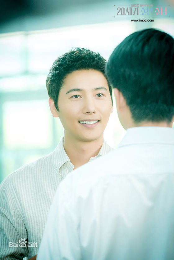 李尚禹(，Lee Sang Woo，イ·サンウ)20世纪少男少女前后照片