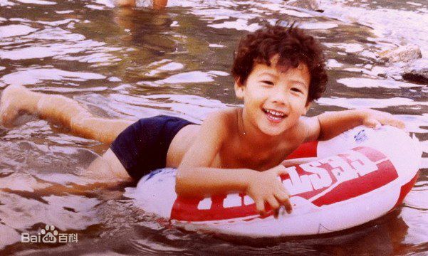 李尚禹(，Lee Sang Woo，イ·サンウ)成长图片素颜照相册