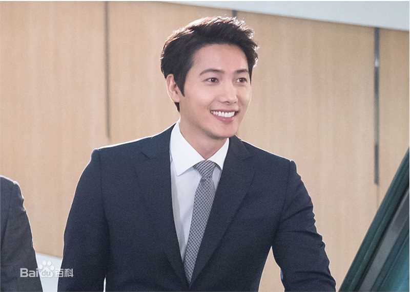 李尚禹(，Lee Sang Woo，イ·サンウ)一起生活吧性感图片图集