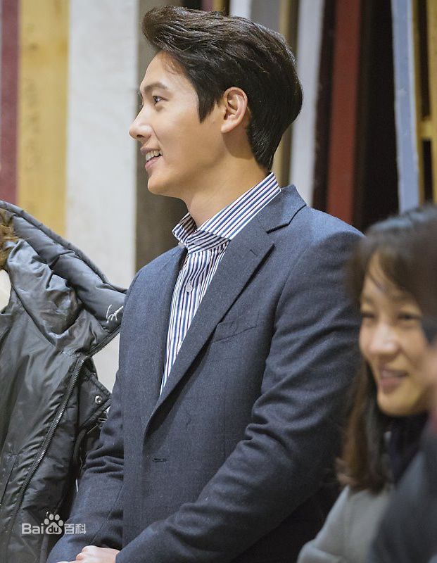 李尚禹(，Lee Sang Woo，イ·サンウ)一起生活吧性感图片图集