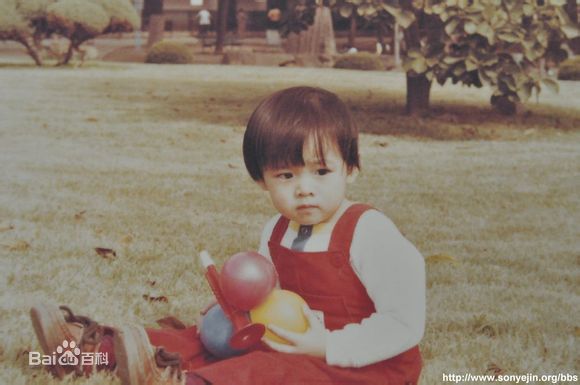 孙艺珍(Son Ye Jin)成长照前后照片