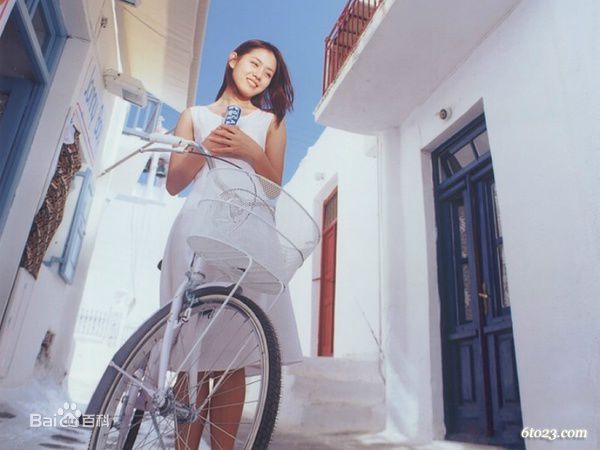 最新孙艺珍(Son Ye Jin)壁纸