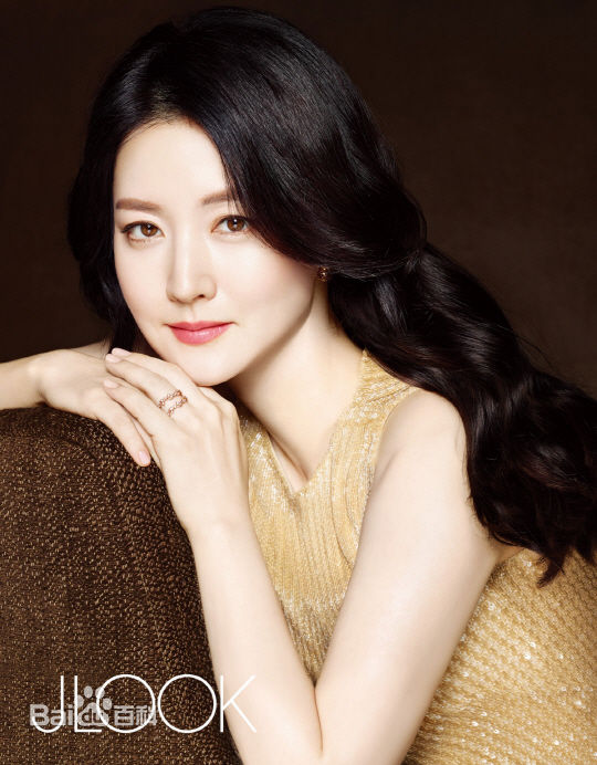 李英爱(（韩），Lee Young Ae（英）)精选 图册