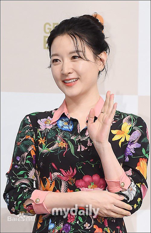 最全李英爱(（韩），Lee Young Ae（英）)壁纸