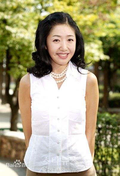 洪莉娜()前后照片