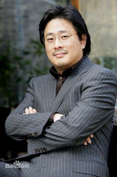 朴赞郁(Park Chan-wook、)前后照片