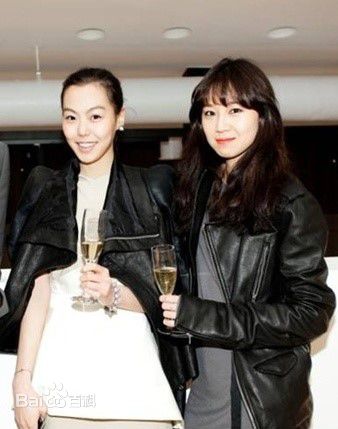 孔晓振（正确汉字名）(，Kong Hyo-jin)与好朋友们的合照图片图集