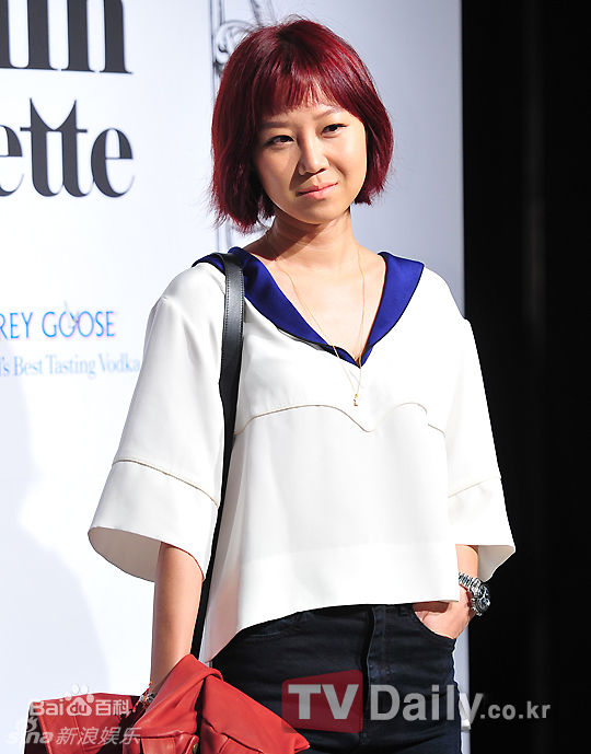 孔晓振（正确汉字名）(，Kong Hyo-jin)孔孝真精彩图册