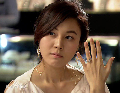 金荷娜(Kim Ha Neul)影视形象性感图片图集