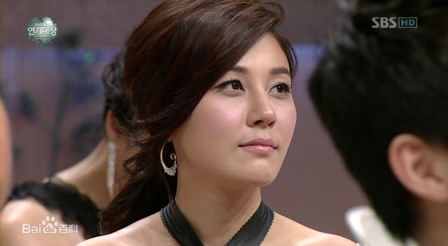 最优质金荷娜(Kim Ha Neul)生活照