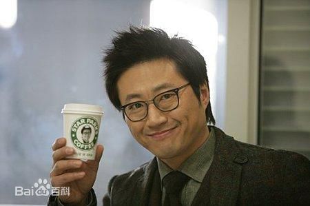 朴新阳(，Park Shin Yang)你一笑，世界都灿烂了生活照