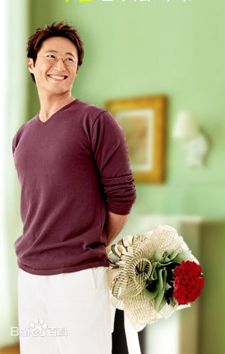 朴新阳(，Park Shin Yang)你一笑，世界都灿烂了生活照