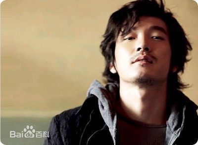 曹承佑(Cho Seung-woo，)入伍壁纸壁纸