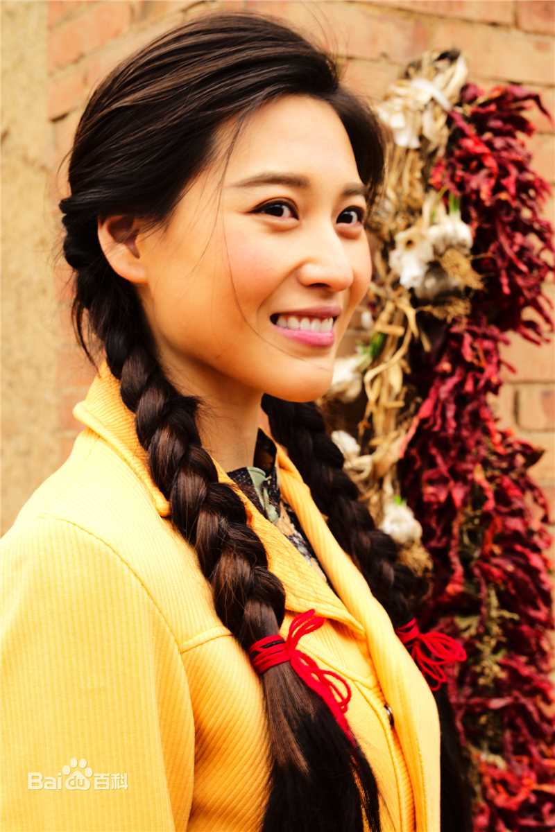 最全丹琳(Dānlín)在《黄大妮》饰辛晓勤中的壁纸