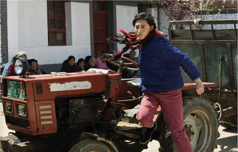 最全丹琳(Dānlín)在《黄大妮》饰辛晓勤中的壁纸