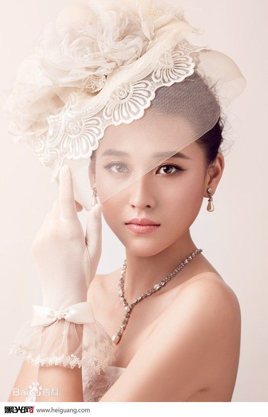 最新丹琳(Dānlín)【时尚新娘】图集