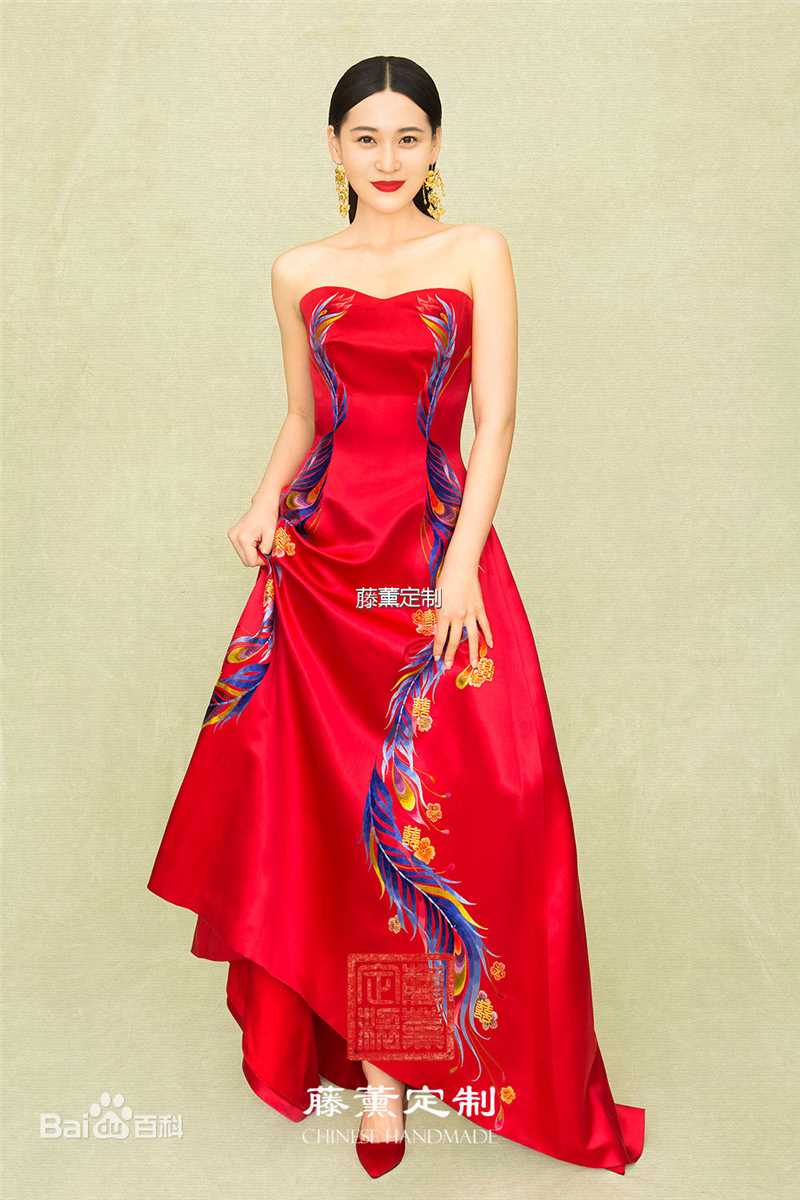 丹琳(Dānlín)广告代言前后照片