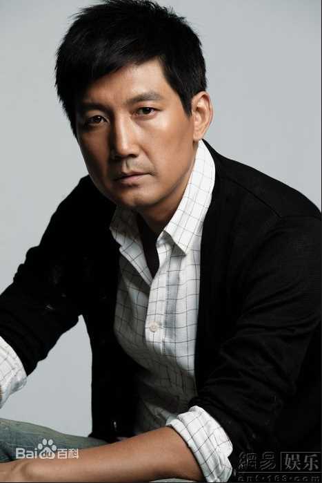 李崇霄最全时尚大片壁纸