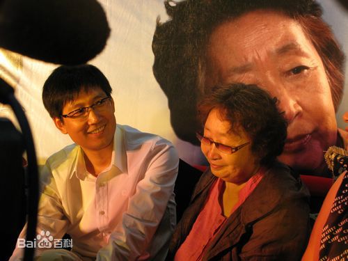 李崇霄主演《谁来伺候妈》精选剧照