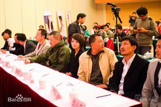 李崇霄与媒体性感图片图集