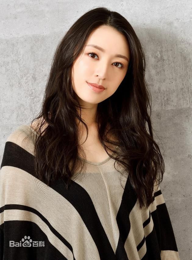 最新栗山千明(Chiaki Kuriyama/Queen Bee)壁纸