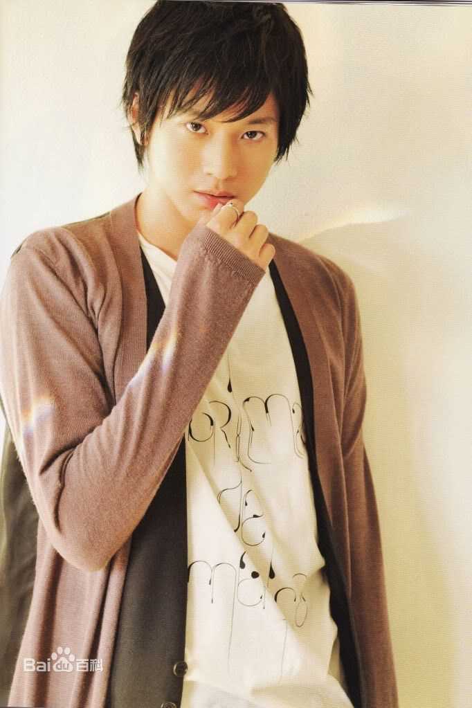 最新向井理(Osamu Mukai)性感图片