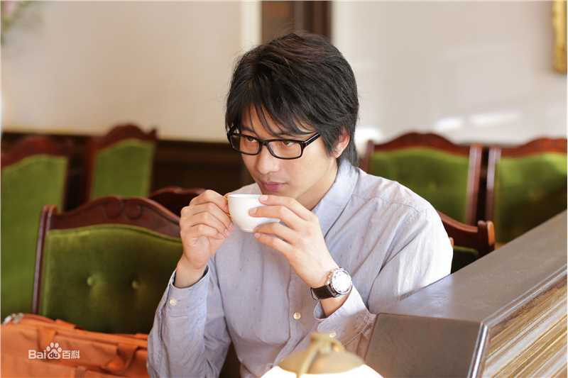 向井理(Osamu Mukai)百濑，朝向这边前后照片