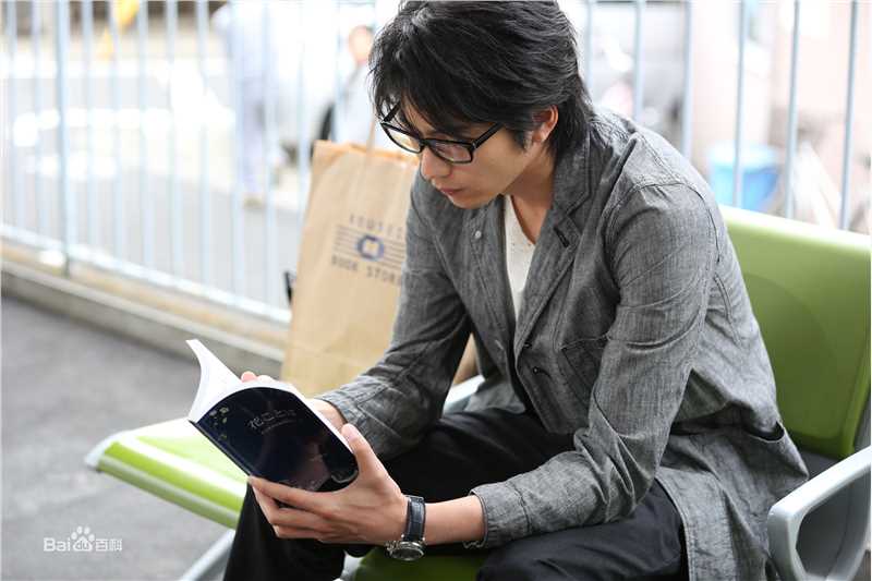 向井理(Osamu Mukai)百濑，朝向这边前后照片