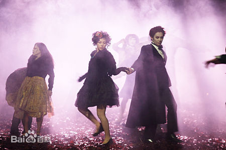 仲里依纱(RiisaNaka)《派对结束》剧照