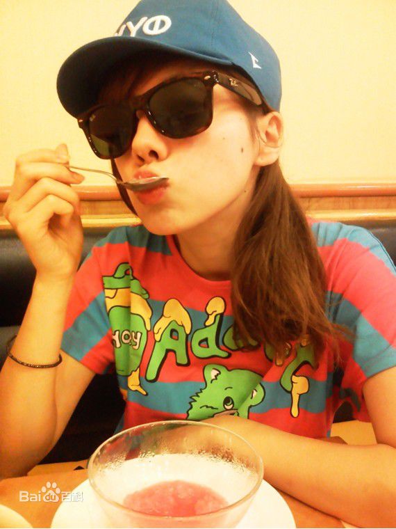 仲里依纱(RiisaNaka)精彩图册