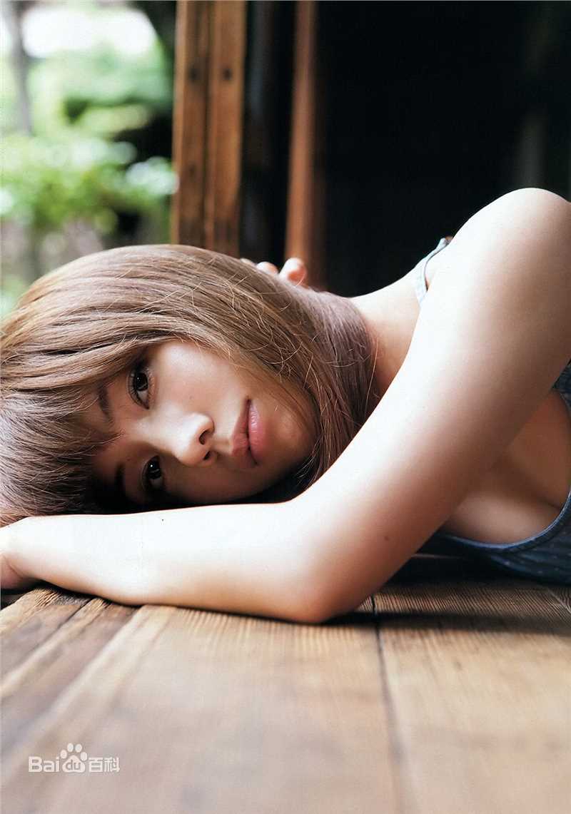 仲里依纱(RiisaNaka)精彩图册