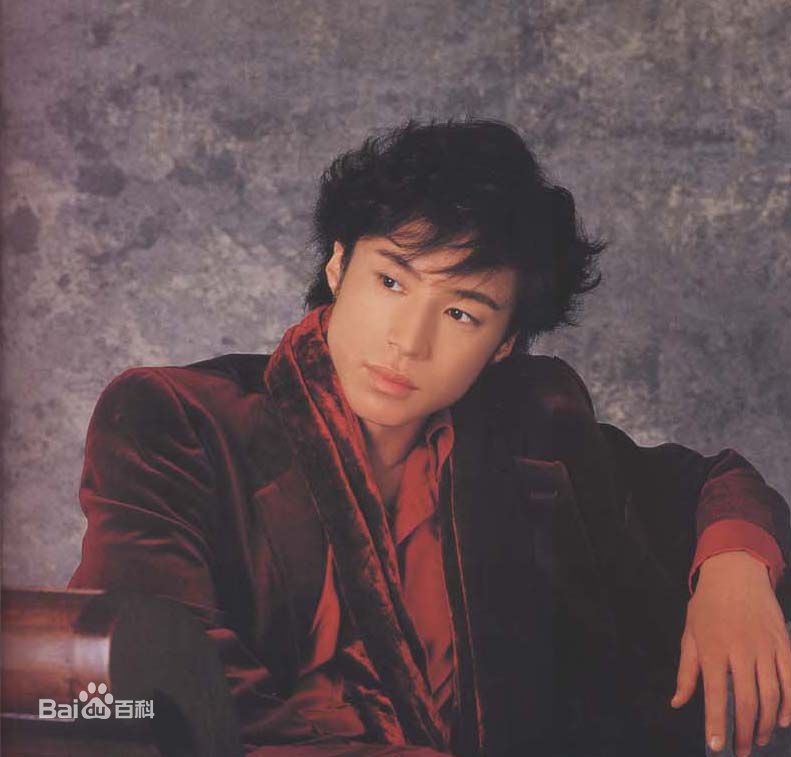 最新东山纪之(ひがしやまのりゆき，Higashiyama Noriyuki)性感图片