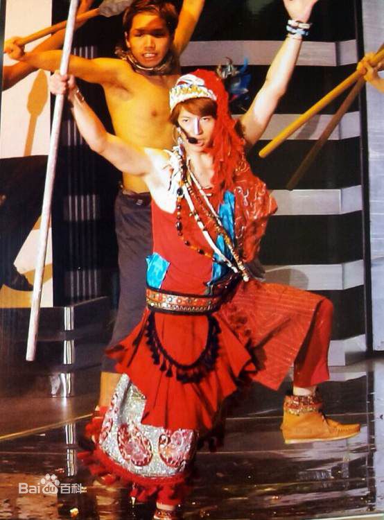 大仓忠义(Okura tadayoshi)演唱会生活照